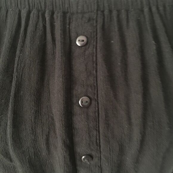 Chloe June Black Off Shoulder Top in Size M - Picture 3 of 4